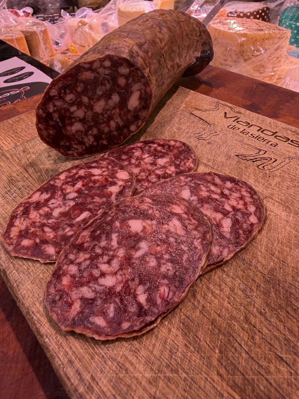 Salchichón Vic Trufado Casa Riera 290 gr Aprox - Imagen 2